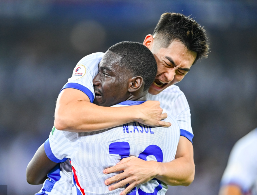 1-0！两球被吹 89分钟惨遭绝杀 中超争冠豪门5轮1胜送对手9轮首胜